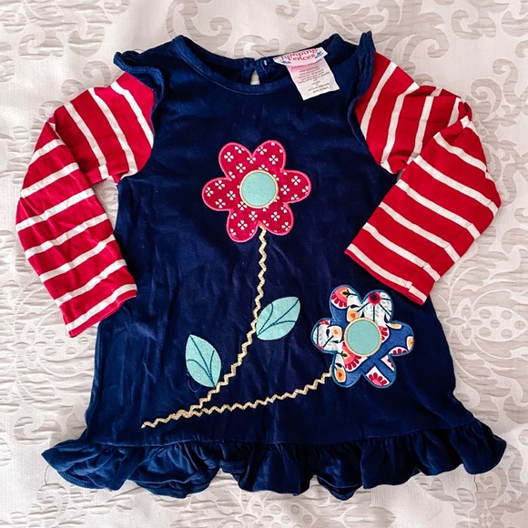 Jumping Fences Flowers Matching Ruffle Set - Picture 2 of 6